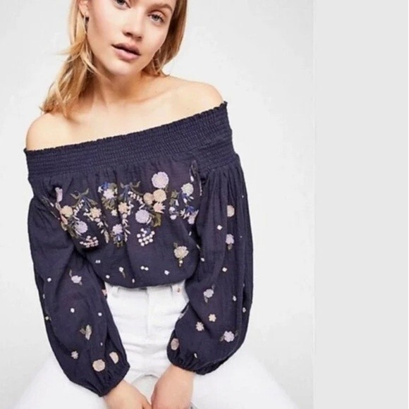 Free People Saachi Smocked Crop Off Shoulder Navy Blouse Top - Picture 1 of 15